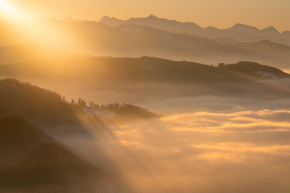 Winter sunset over Mostveirtel from Prochenberg